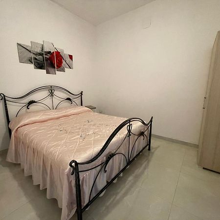 Lu Sole, Lu Mare E Lu Ientu Villa Torre Lapillo Kültér fotó