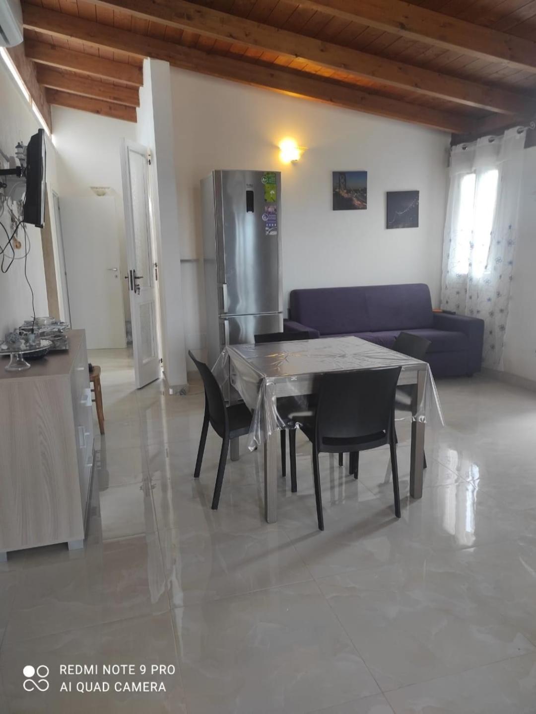 Lu Sole, Lu Mare E Lu Ientu Villa Torre Lapillo Kültér fotó